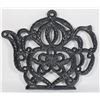 Image 2 : CAST IRON TRIVET