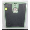 Image 1 : MCM-RITZ SCALE MINT GREEN