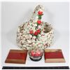 Image 1 : COTTAGE CORE BASKET WITH MCM ROSE CANDLE HOLDER
