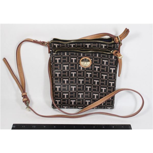 AUTHENTIC TOMMY HILFIGER CROSS BODY BAG