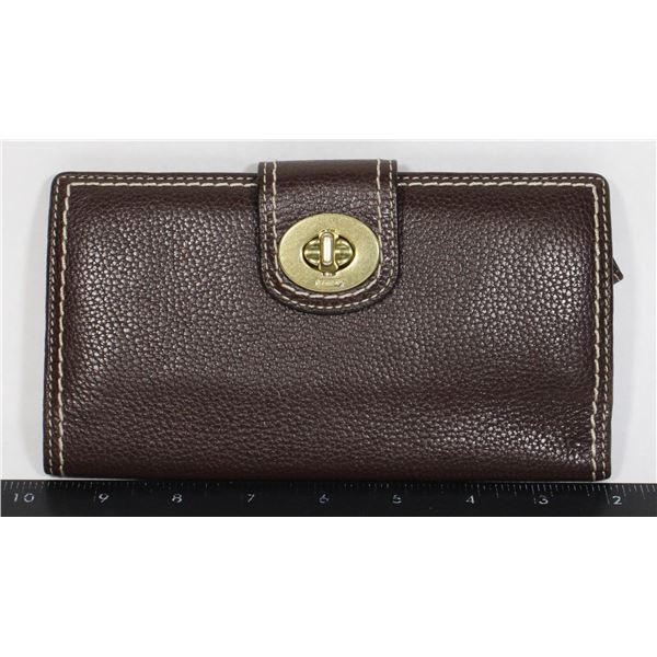 VINTAGE COACH SIGNATURE PRINT TURNLOCK PEBBLED LEA