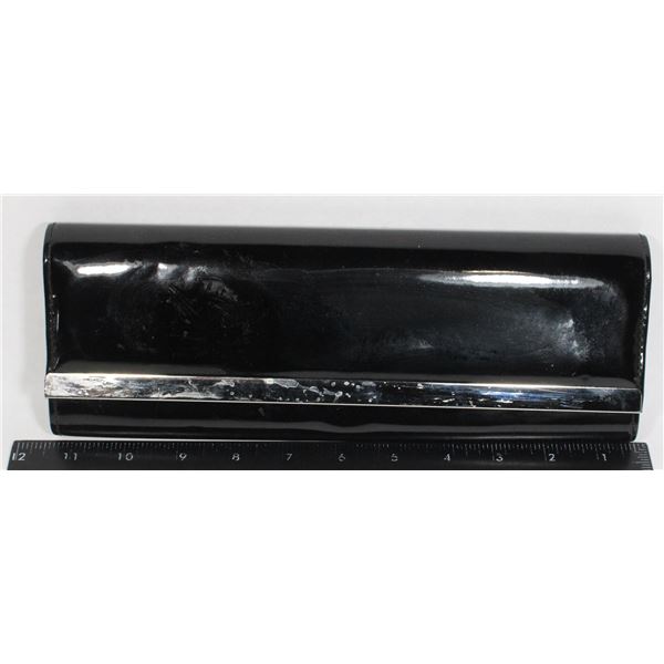 VINTAGE CLUTCH WITH STRAP