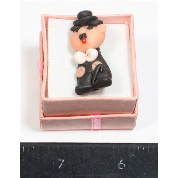 HANDMADE PINS BY MODE: CHARLIE