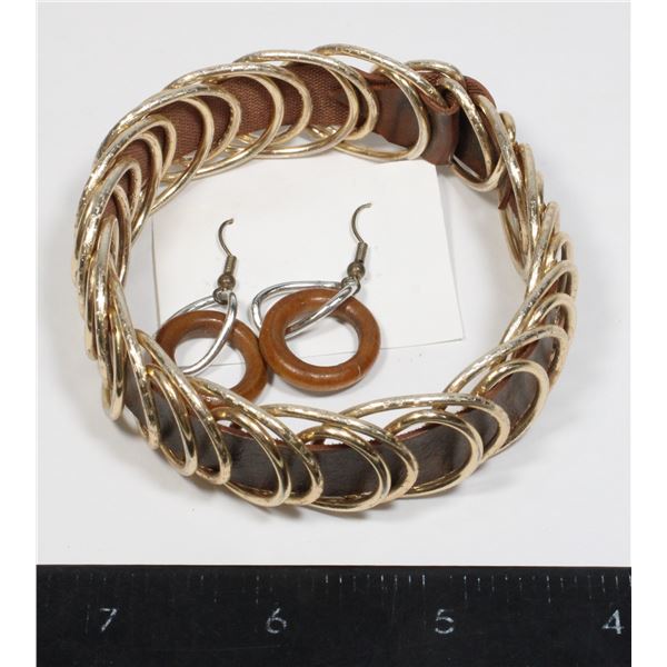 COIL BRACELET - METAL RINGS AND WOODEN DANGLE EARRING