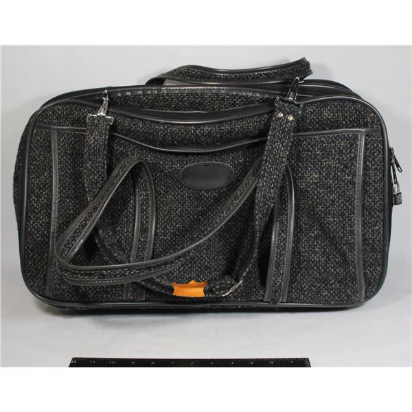 VINTAGE CARRY-ON SUITCASE