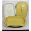 Image 1 : VINTAGE TUPPERWARE WITH STRAINER