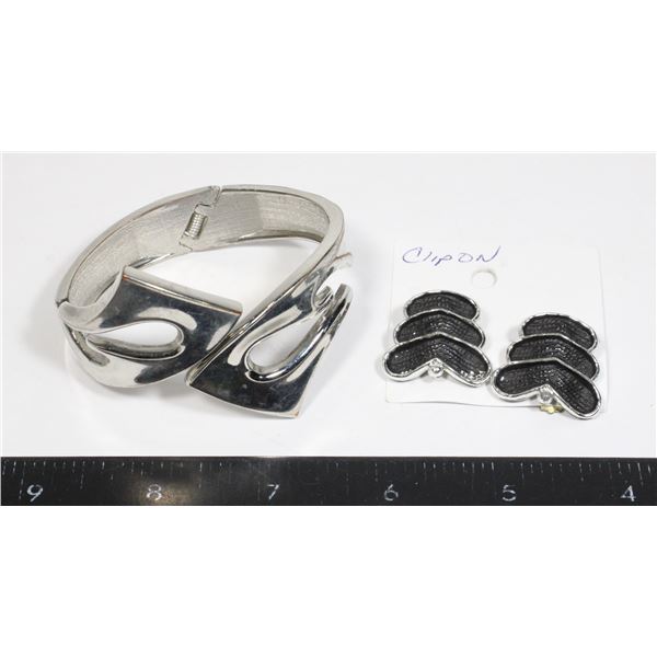 VINTAGE CUFF BRACELET AND CLIP ON EARRINGS