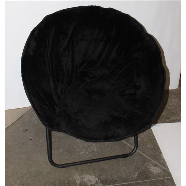 NEW MOON CHAIR