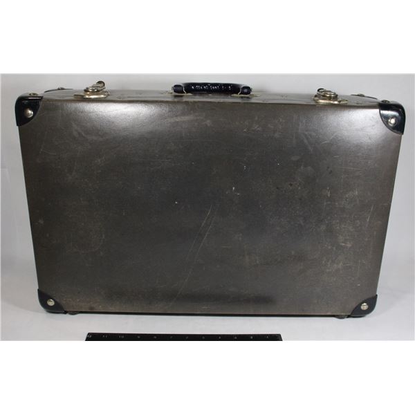 VINTAGE MCBRINE BAGGAGE SUITCASE WITH BLUE MOLDED