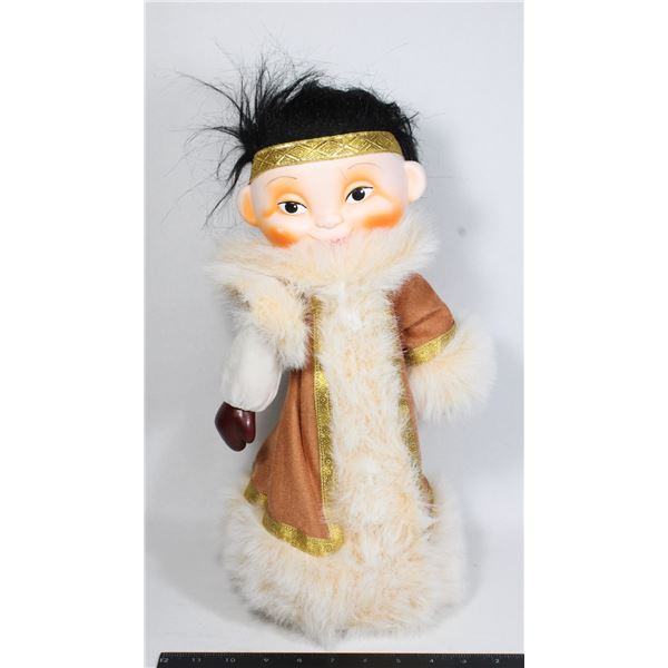 CANADIAN INUIT OR ALASKAN ESKIMO SOUVENIR DOLL