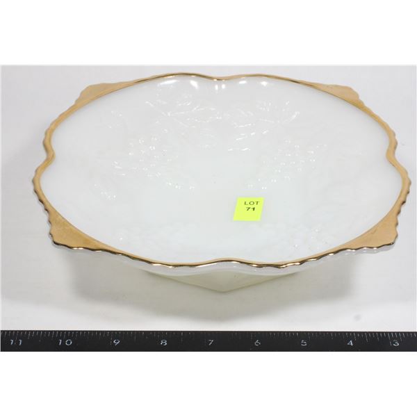 VINTAGE ANCHOR HOCKING MILK GLASS