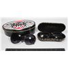 Image 1 : PURPLE SUNGLASSES IN BLACK FLYS CASE
