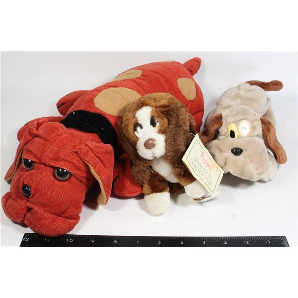 VINTAGE STUFFED DOGS