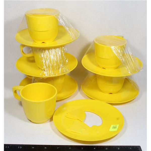 SET OF 6 VINTAGE MAPLEX MELMAC CUPS + SAUCERS