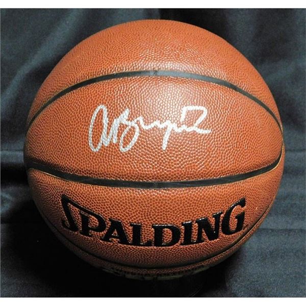 Los Angeles Lakers Andrew Bynum Signed Basketball JSA Authenticated
