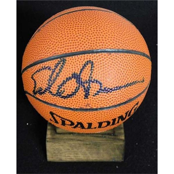 UCLA Bruins Ed O'Bannon Signed Basketball JSA Authenticated