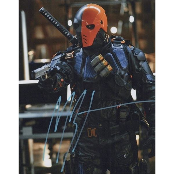 Arrow Manu Bennett Signed Photo