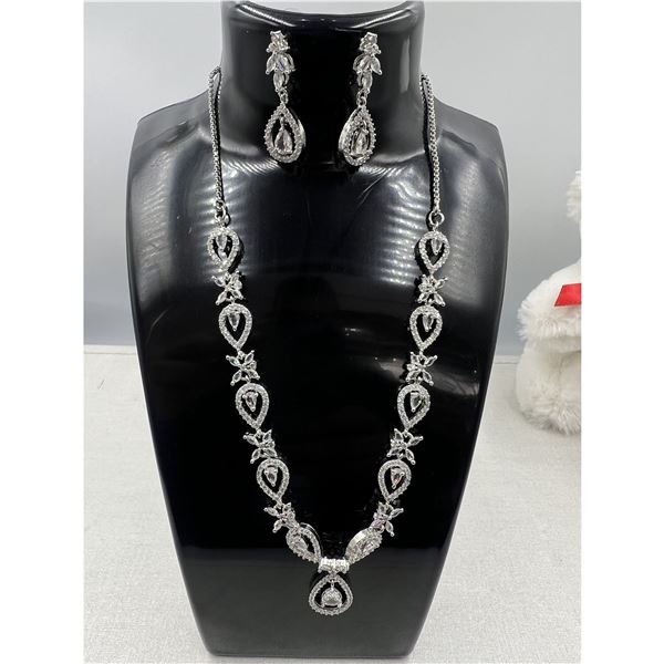 Brand New American Diamond Necklace With Earrings .