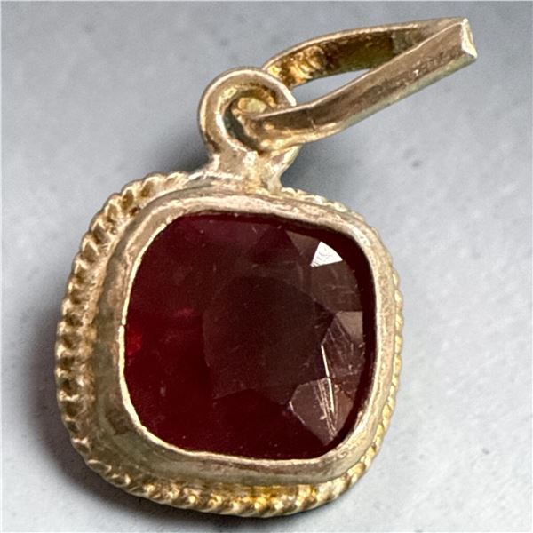 Moldavite (Olive Green) pendant 3.285 gm