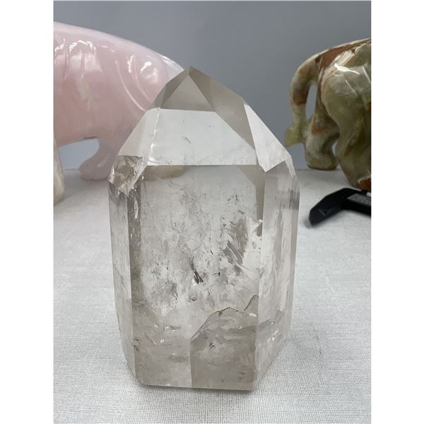 3.5 X 2.3 INCH CLEAR QUARTZ TOWER WITH AURA
