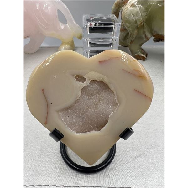 3.1 INCH AGATE SLICE HEART WITH DRUZY