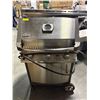 Image 2 : Napoleon Stainless Steel Gas Grill - 3-Burner Barbecue with Cart & Temperature Gauge