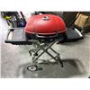 Image 2 : Napoleon TravelQ 285X Portable Propane Gas Grill with Scissor Cart
