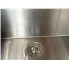 Image 2 : Stainless Steel Commercial Sink - 30" W x 17" L x 10" D