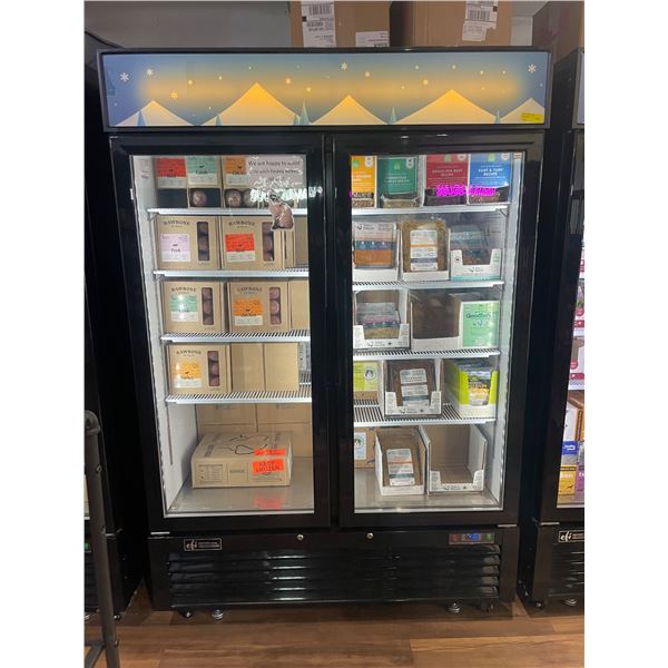 EFI - Bottom Mount Glass Door Freezer - Like New - Model: F2-54GDVC - RV:$4300
