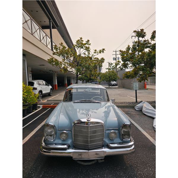 1962 220SE Fintail Mercedes Benz - Blue - Manual - ODO 38126 KM - BC TITLE - VIN: 1110141007200