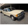 Image 2 : 1983 Mercedes Benz 240D - Ivory - Automatic - ODO 129772 Miles - US TITLE - VIN: WDB12312312395783