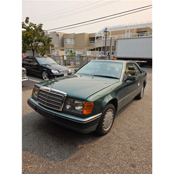 1992 Mercedes Benz 300CE - Green - Manual - ODO: 94037 KM - US TITLE - VIN: WDB1240501B722601