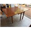 Image 1 : Vintage Collapsible Table - 62x48x30.5"