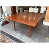 Image 2 : Vintage Collapsible Table - 62x48x30.5"