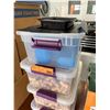 Image 3 : Group - Plastic Organizers w/ wine corks