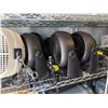 Image 2 : 3 Shelves - Misc. oscillating fans