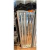 Image 1 : 8 pc - Prolight Fluorescent Lamp Fixtures - 120vac / 60Hz / 2A