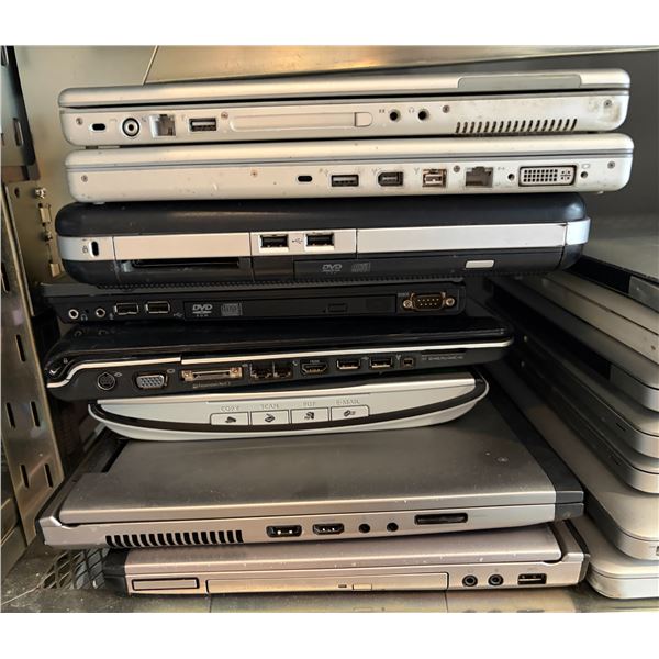 8 pc - Apple Macbooks & Misc. Laptops - Untested / Believed to be not working