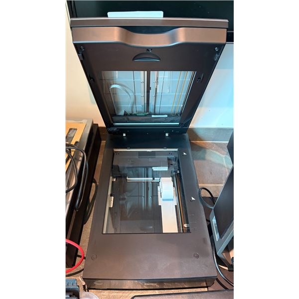Epson Perfection V800 Photo Scanner - RV $3,240.99