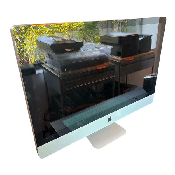 Apple iMac - 27" Screen - 12gb RAM / 2TB HD