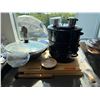 Image 1 : Speckled Enamel Multi-Tier Steamer, Rolling Pins, Cutting Boards and Kitchen Tools