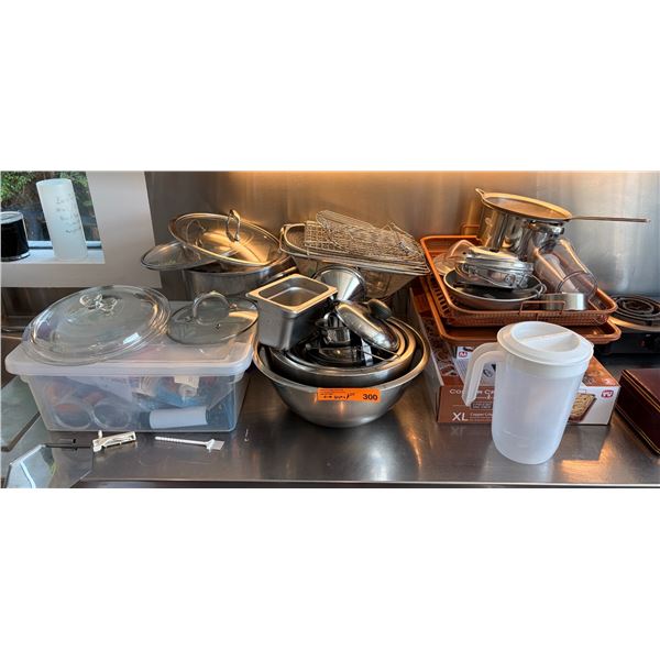 Stainless Steel Stock Pots, Mixing Bowls and Copper Crisper Air Fryer Pans