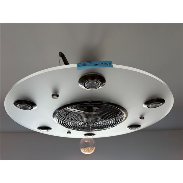 Round Flush-Mount Ceiling Fan with Integrated Light Fixture