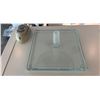 Image 2 : Shelf Top of Assorted Laboratory Glassware