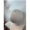Image 2 : 4 Decorative White Globes