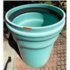 Image 2 : Large Teal Plastic Storage Bin