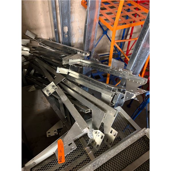 L2 - Assortment of Structural Metal Rails