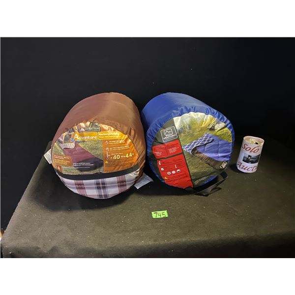 2 Sleeping bags