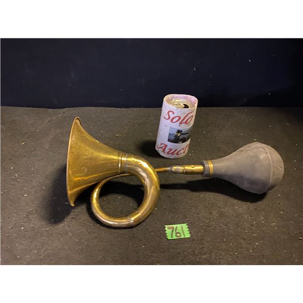 Vintage brass bulb car horn