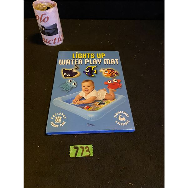 Water play mat that lights up